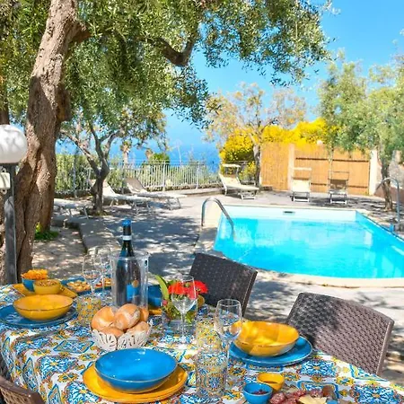 Pietra Appartamento Forio di Ischia